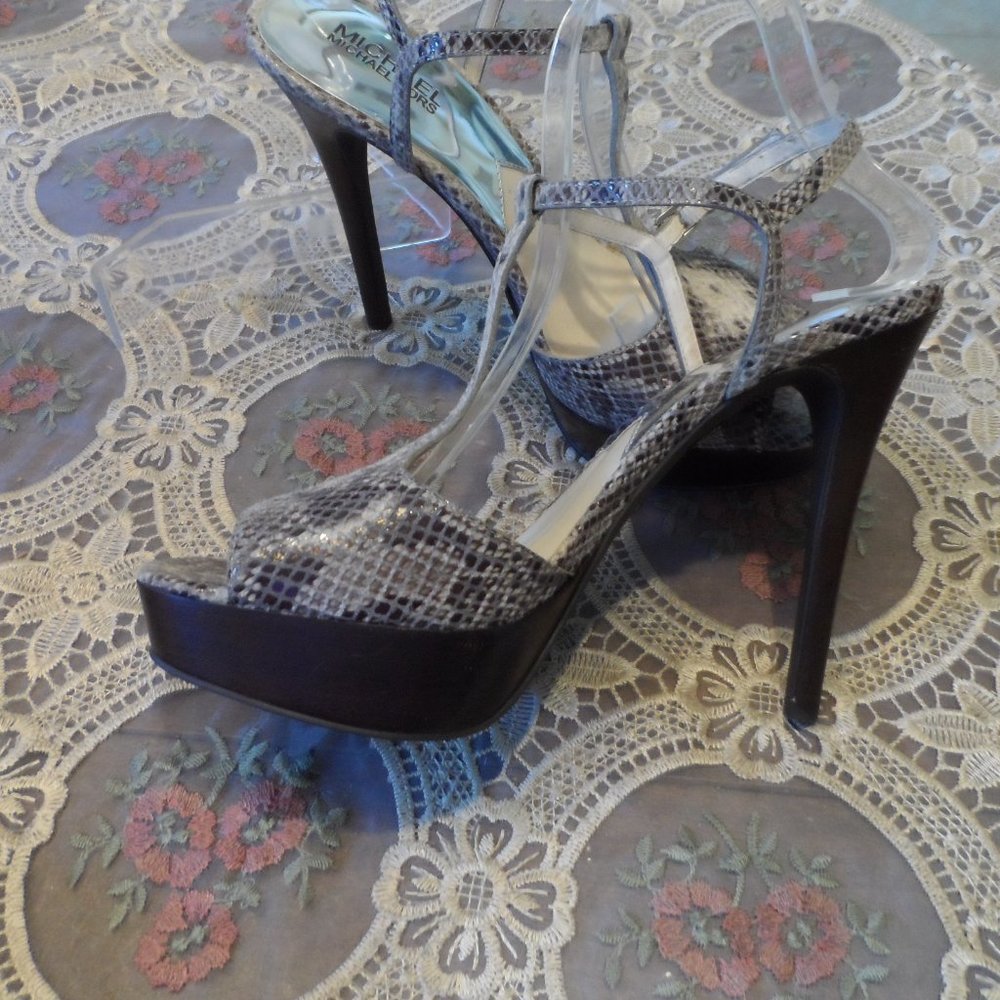 New Michael Kors Gray Python Embosed Leather T-St… - image 8